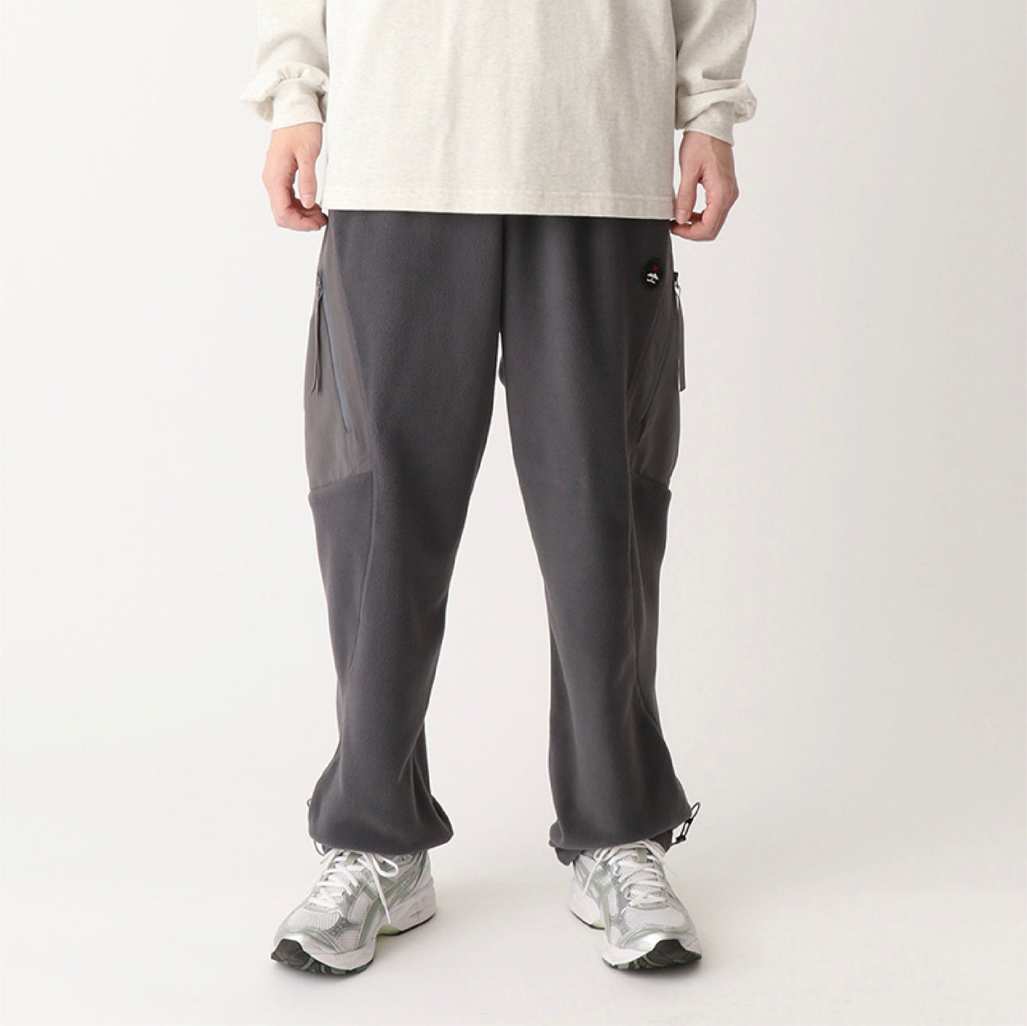 LOOSE FIT TECH FLEECE PANTS