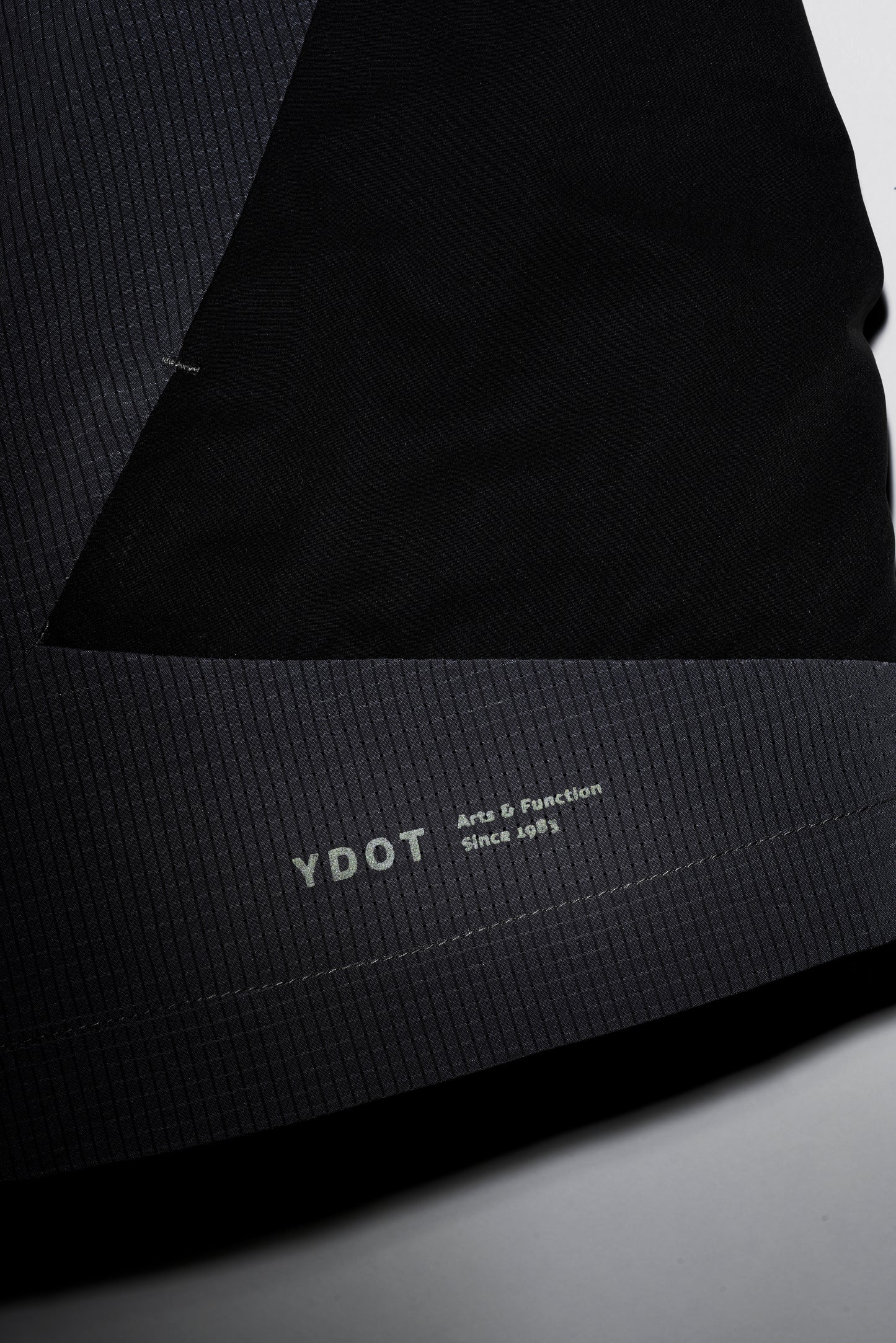 AIR VENT BUGGY SHORTS